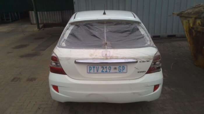 HONDA , CIVIC 1 . 7 i 5 Dr , WHITE , 2003 ( 29280 ) - Image 5