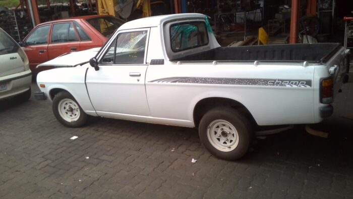 NISSAN , 1400 STD 5 Speed ( 408 ) P / U S / C , WHITE , 2000 ( 29292 ) - Image 7