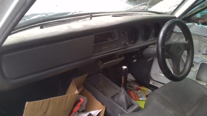 NISSAN , 1400 STD 5 Speed ( 408 ) P / U S / C , WHITE , 2000 ( 29292 ) - Image 9