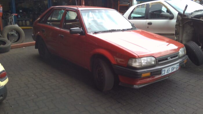 FORD , LASER TRACER , RED , 1996 ( 29294 ) - Image 2