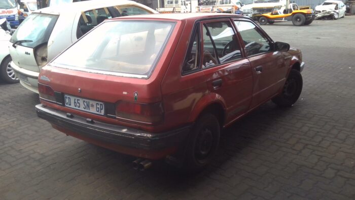 FORD , LASER TRACER , RED , 1996 ( 29294 ) - Image 4