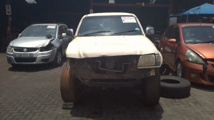 TOYOTA , HILUX 3 . 0 KZ - TE RAIDER 4 X 4 P / UD / C , WHITE , 2003 ( 29302 )
