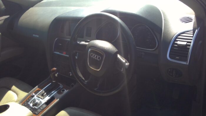 AUDI , Q 7 3 . 0 TDI V 6 QUATTRO TIP , SILVER , 2006 ( 29304 ) - Image 10