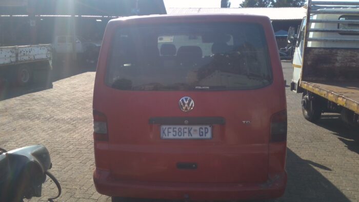 VOLKSWAGEN , T 5 KOMBI 1 . 9 T Di , RED , 2005 ( 29312 ) - Image 5