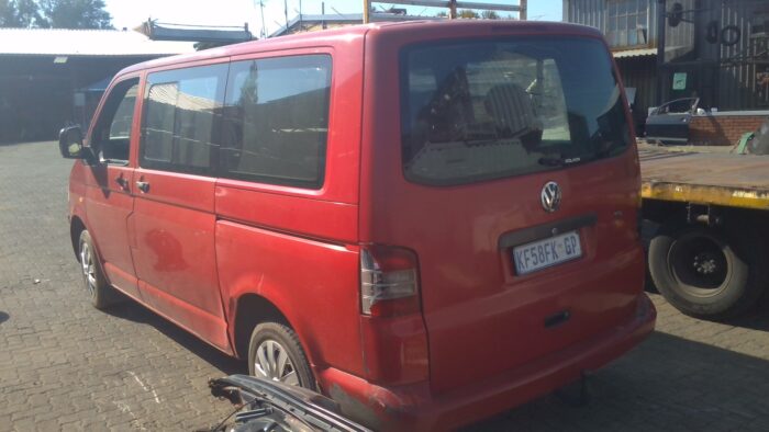 VOLKSWAGEN , T 5 KOMBI 1 . 9 T Di , RED , 2005 ( 29312 ) - Image 6