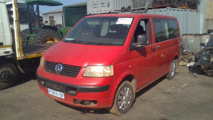 VOLKSWAGEN , T 5 KOMBI 1 . 9 T Di , RED , 2005 ( 29312 ) - Image 8