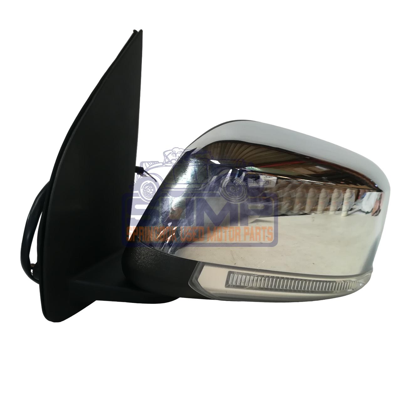 DOOR MIRROR NAVARA 10 - 17 WITH LOWER LAMP ELECTRICAL 5 P CHROME LH - Image 2