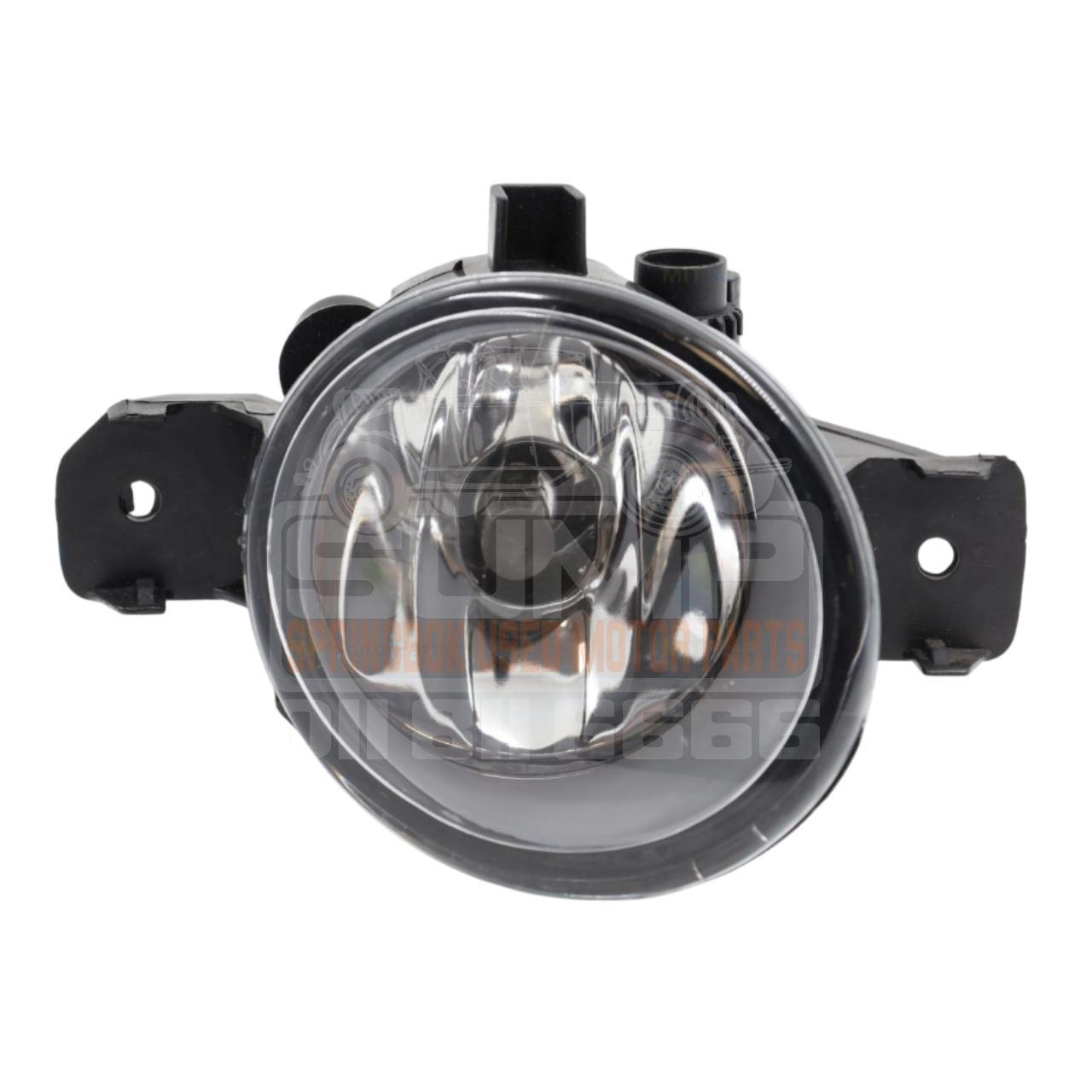 SPOT LAMP RENAULT CLIO 01 - 05 & 09 - 13 RH / ALMERA 03 - 06 & 13 - 14 / JUKE 15 - 20 / LIVINA / GRAND LIVINA 07 - 13 / MICRA 11 - 18 / MODUS 05 - 12 / QASHQAI MK 1 / X - TRAIL MK 1 & 3 LEFT HAND