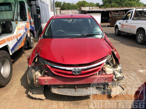 TOYOTA , ETIOS 1 . 5 XS / SPRIN 5 DR , MAROEN , 2013 ( 30943 )